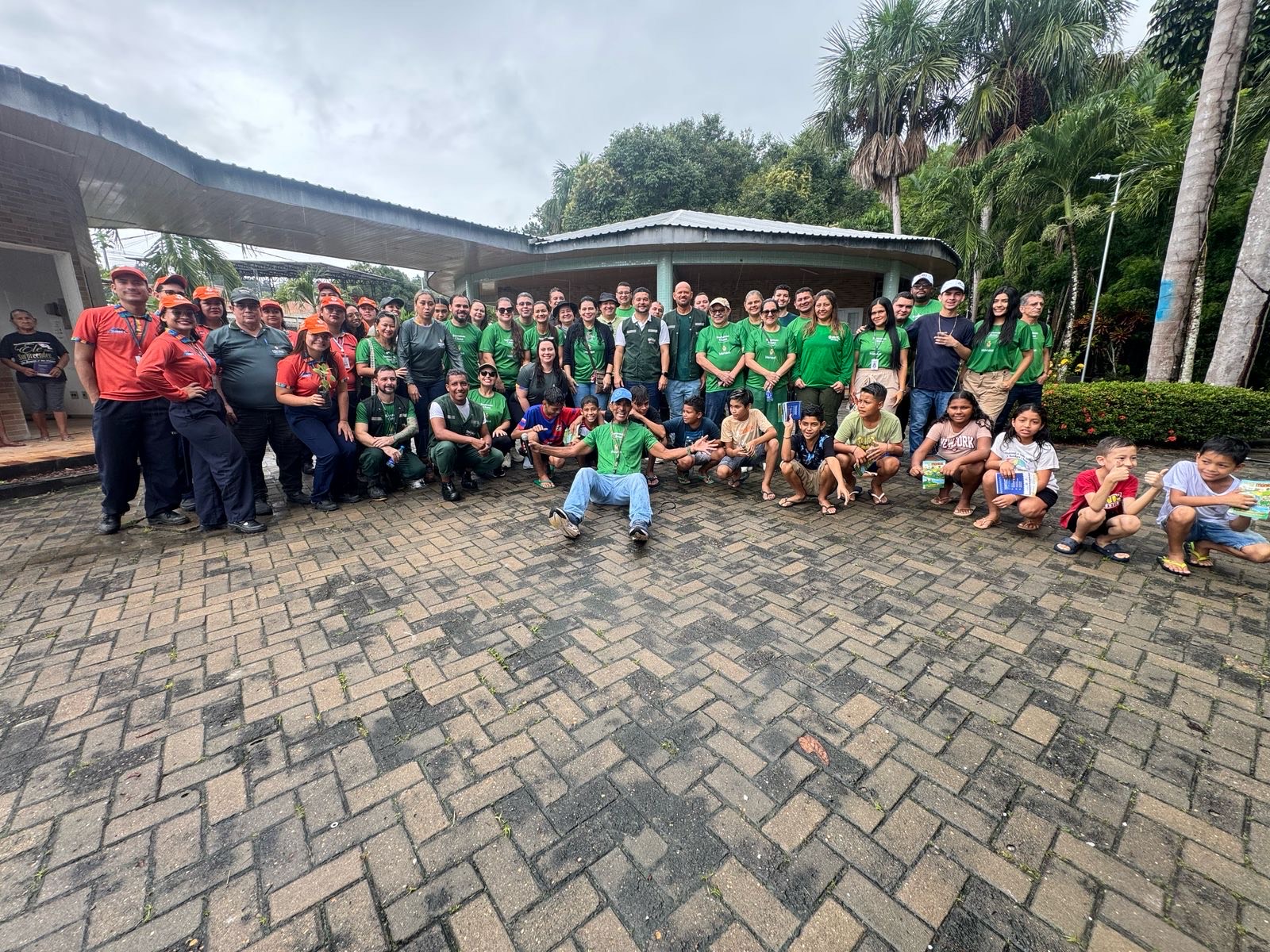 Prefeitura e Águas de Manaus iniciam recuperação das nascentes do igarapé do Mindu