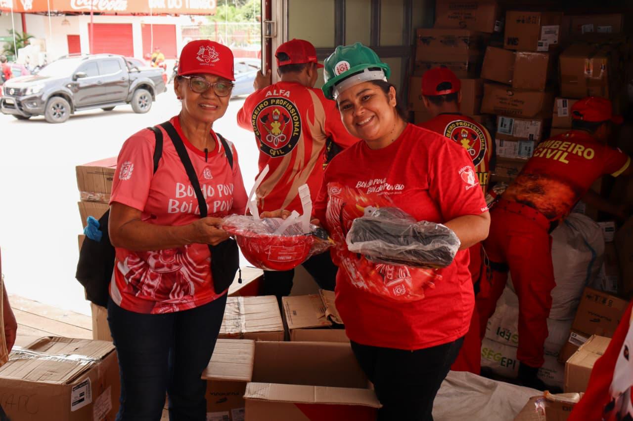 Boi Garantido antecipa salários e reforça segurança no galpão com entrega de EPIs