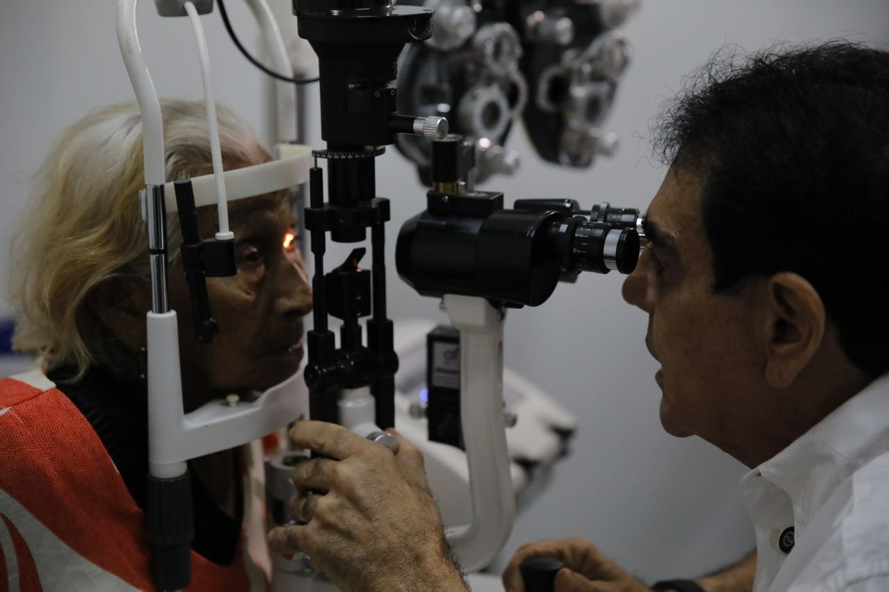 Em Parintins, governador anuncia mutirão de cirurgia de catarata e investimentos na Saúde