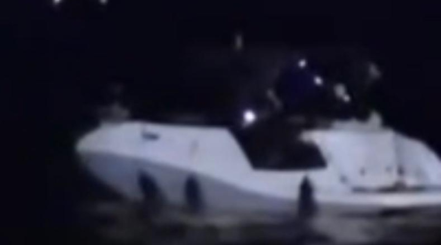 Vídeo: festa em lancha na praia da Ponta Negra termina em tiros