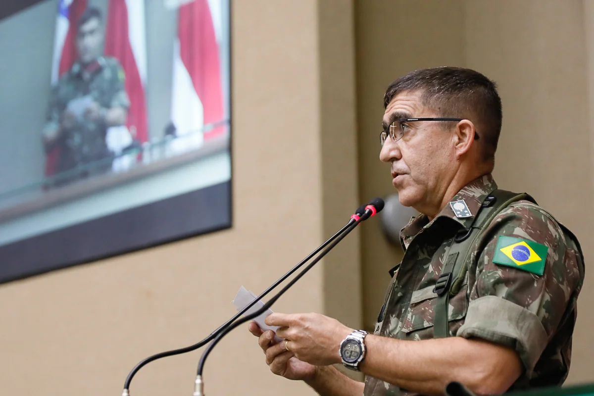 Moraes vota por absolver general, que chefiou CMA, denunciado em trama golpista