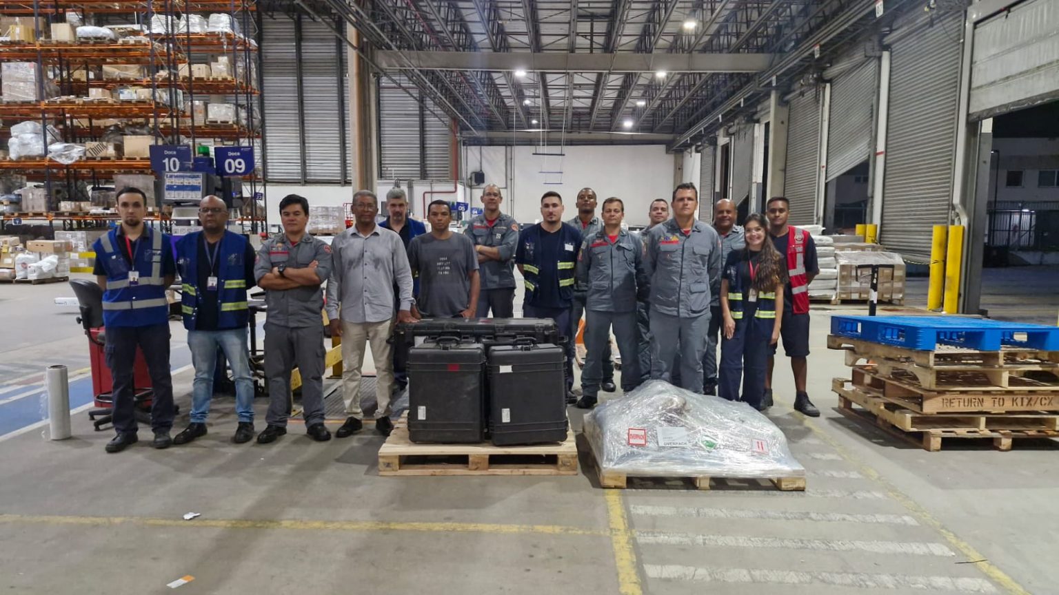 Bombeiros de SP vão auxiliar nas buscas por desaparecidos de naufrágio no Amazonas