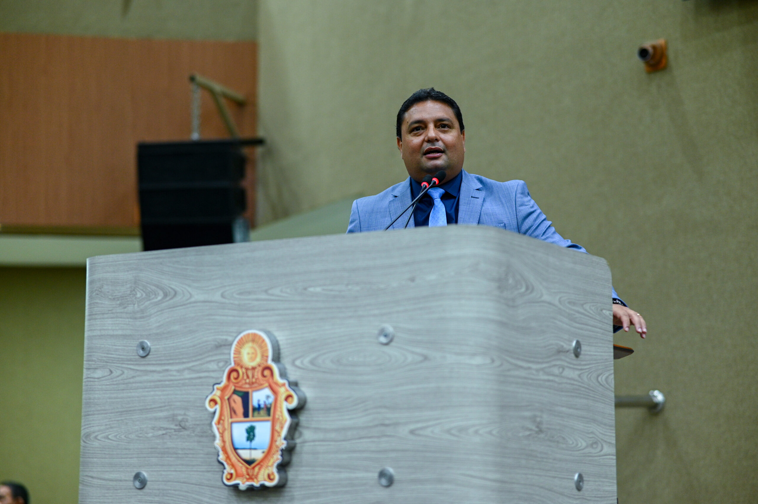 PL obriga escolinhas de futebol a assegurar atletas em instituições de ensino