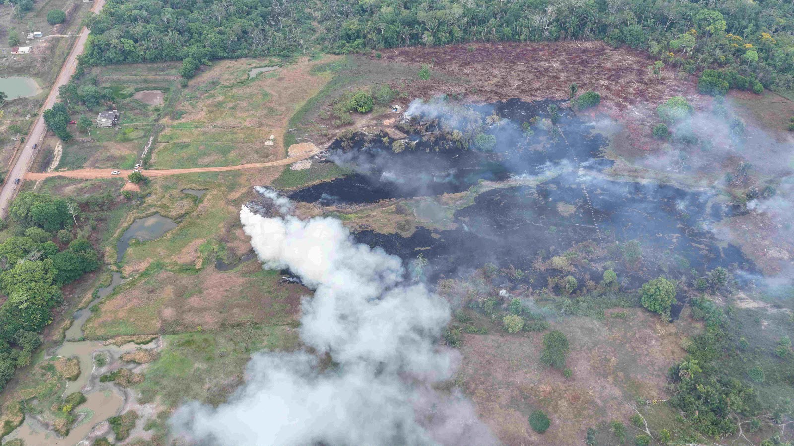 Ipaam multa dono de terreno em R$ 100 mil após incêndio em terreno no Careiro da Várzea