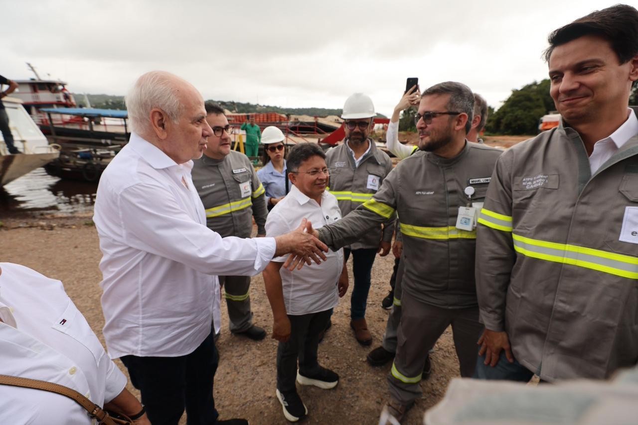 Em visita ao complexo Azulão, vice-governador destaca potencial energético do Amazonas
