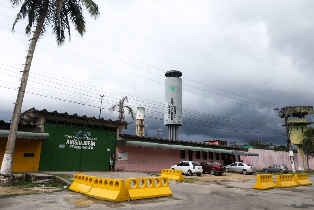 Vídeo: tentativa de fuga é frustrada no Compaj