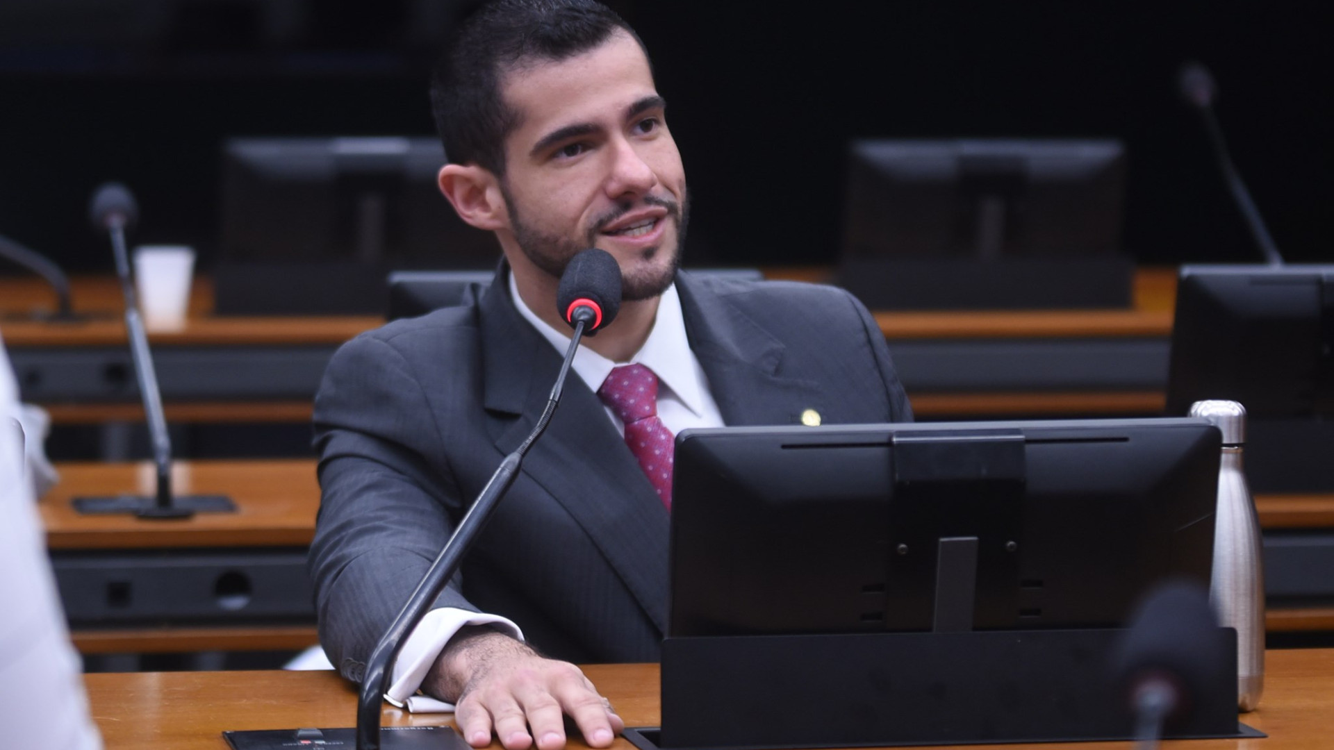 Saiba quem é o deputado federal que matou suspeito de assalto em São Paulo