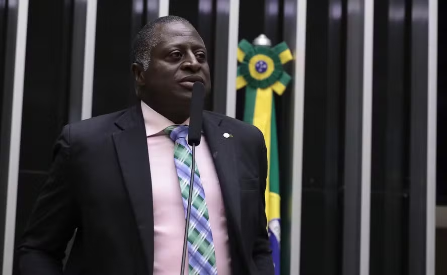 Hélio Lopes registra sobrenome Bolsonaro em candidatura ao Senado em Roraima