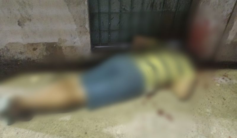 Vídeo: Depois de tiroteio, homem é executado com 10 tiros, em Manaus