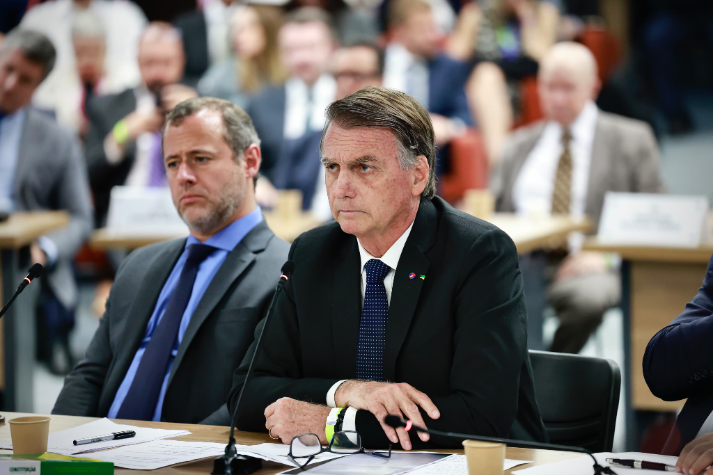 Bolsonaro é indiciado em inquérito da “Abin paralela”