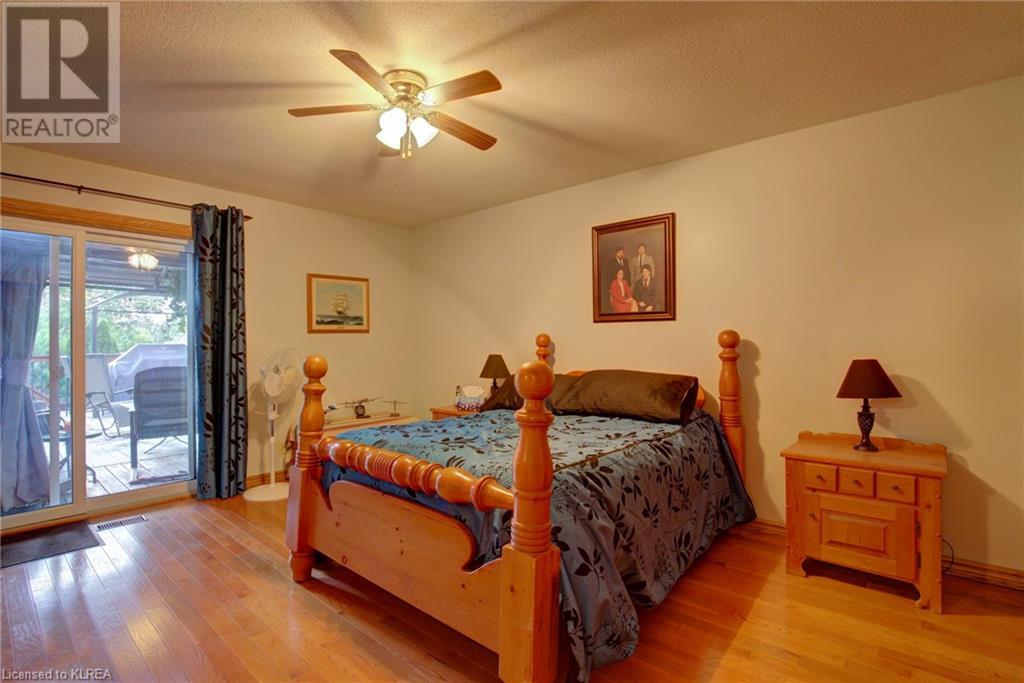 24 Maple Grove Lindsay Ontario For Sale 699 000 Chestnut