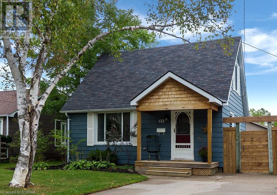 123 Birch Collingwood Ontario For Sale 495 000 Chestnut