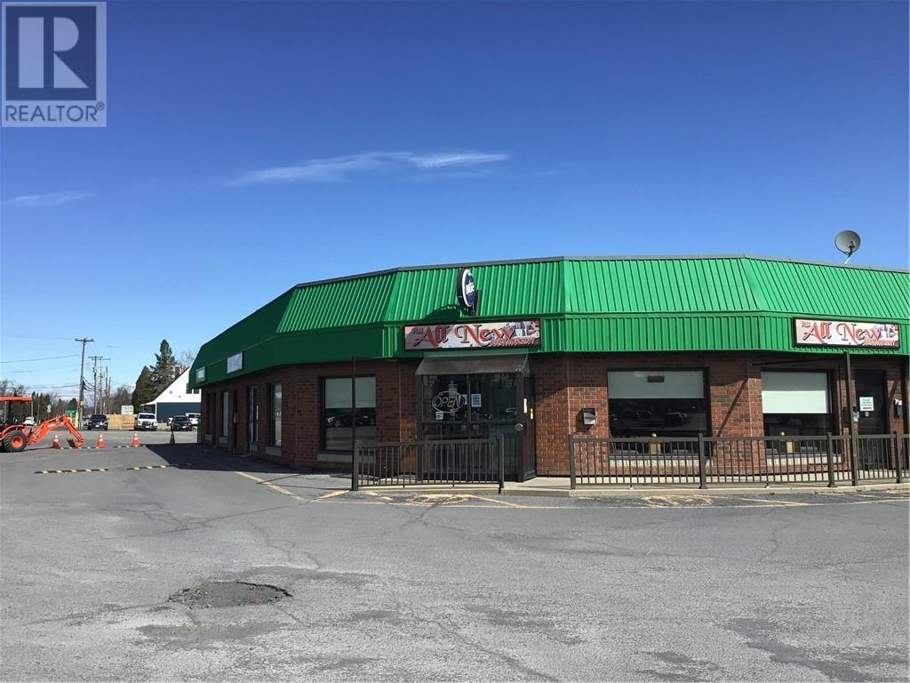 17305 Cornwall Centre Road , Cornwall, Ontario For Sale 1,750,000 — RE/MAX Marquis Real