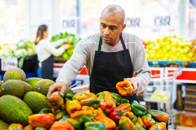 How to Get Rid of Fruit Flies in a Grocery Store