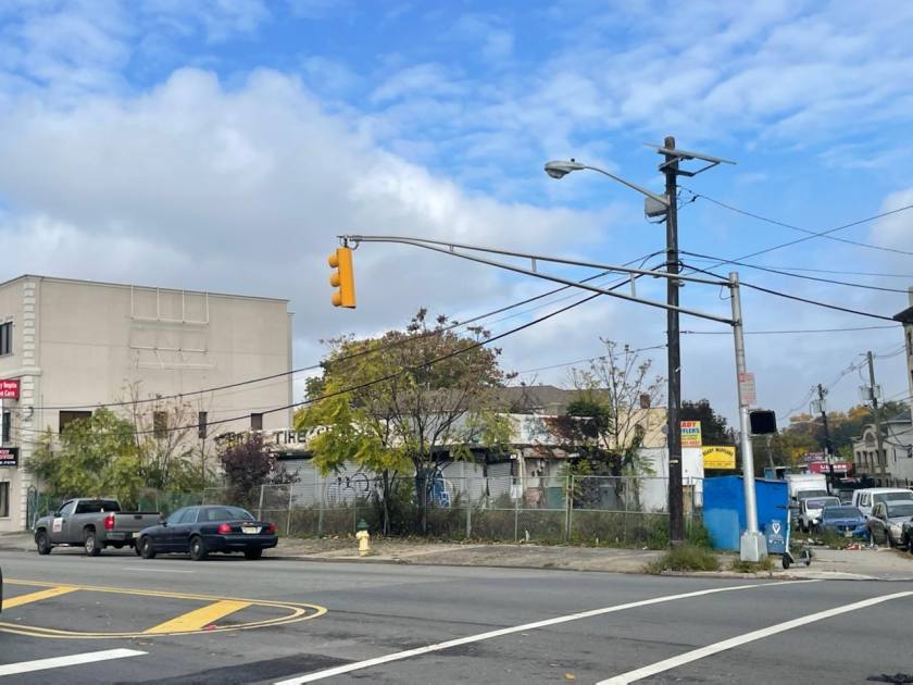 325335 Bloomfield Avenue Newark, NJ 07107 ID 297952 MyEListing