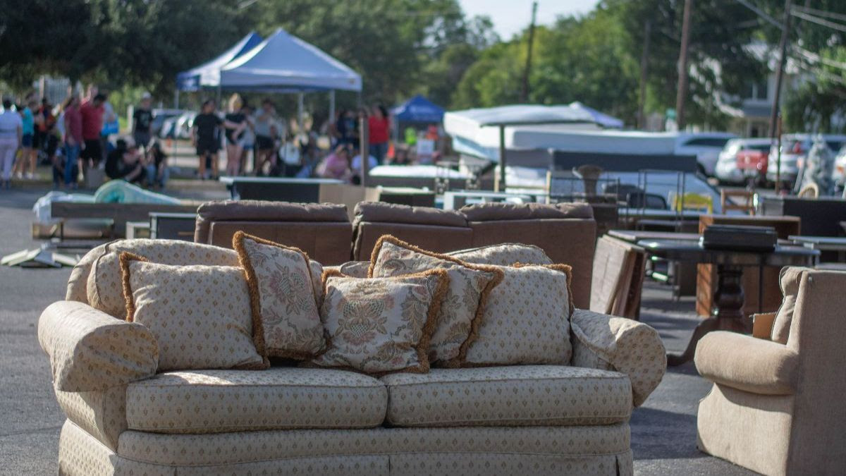 Free Furniture Market
