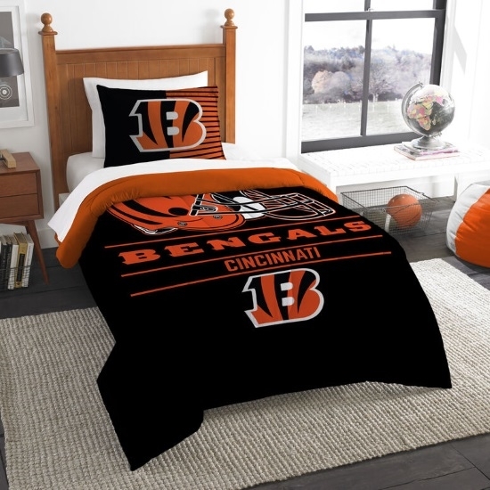 MileagePlus Merchandise Awards. NFL Twin Comforter Set