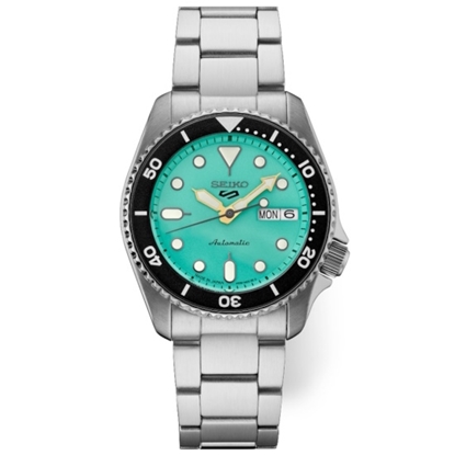 Picture of Seiko 5 Sports Auto Green Dial Bracelet Mid-Size Watch