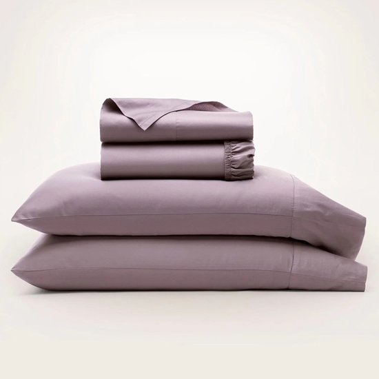 Picture of Boll & Branch Signature Hemmed Sheet Set - Plum, Full