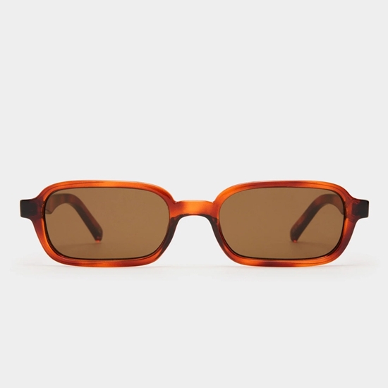 Picture of Le Specs Pilferer Sunglasses in Toffee Tortoiseshell