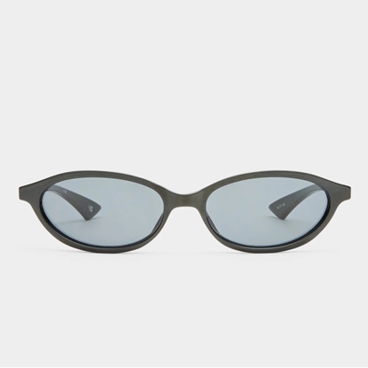 Picture of Le Specs Duskfall Sunglasses in Black Smoke Mono