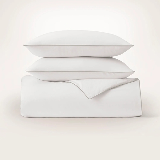 Picture of Boll & Branch Signature Piped Edge Duvet Set- Wht/Pewter, K/CK