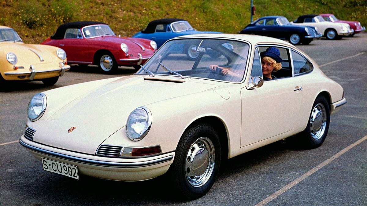 Ya puedes tener un localizador en tu Porsche clásico, y te lo ofrece la propia marca