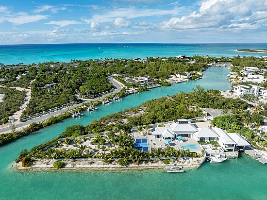 Villa Wakesurf Turks 1-12-26