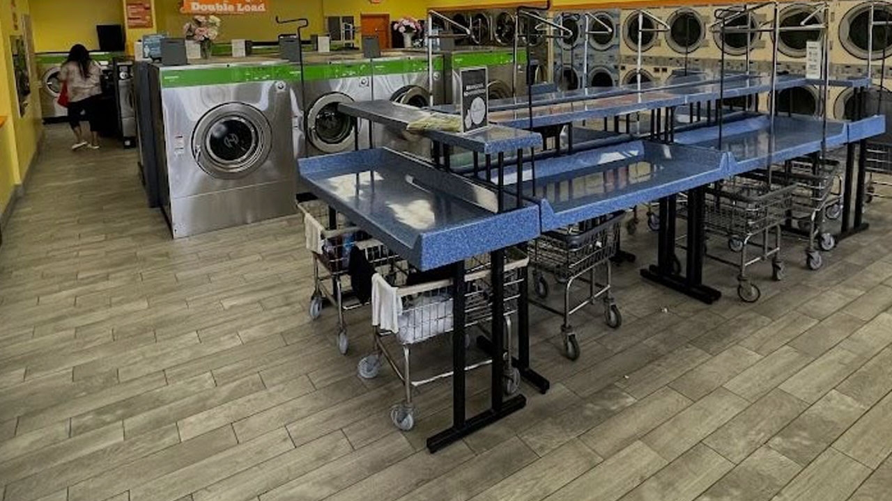 Laundromat in Opa-Locka