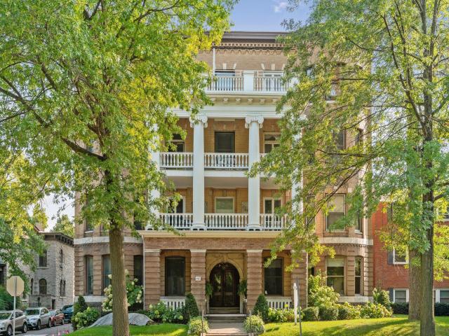 442 Summit Avenue Unit 8 Saint Paul MN 55102