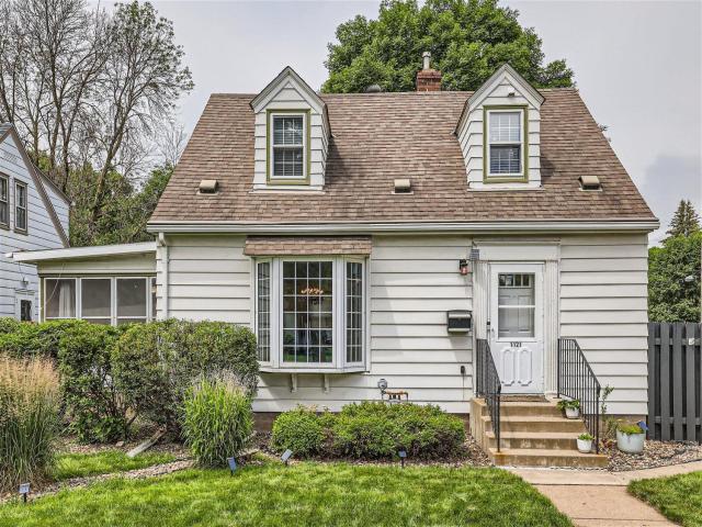 1121 Smith Avenue S Saint Paul MN 55118