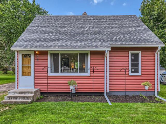 69 Ferndale Street N Maplewood MN 55119