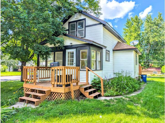 202 4th Street Kenyon MN 55946