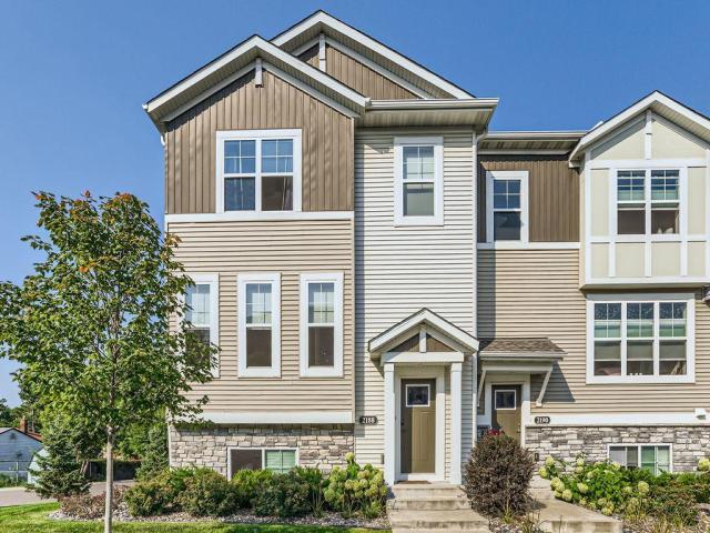 2188 Heritage Lane N North Saint Paul MN 55109 - MLS# 6596986