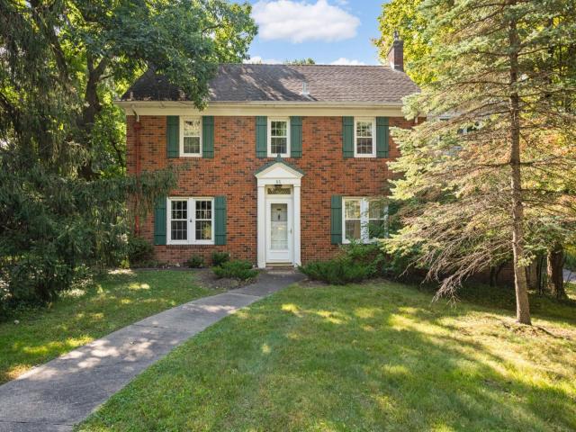 86 Locust Street Mahtomedi MN 55115