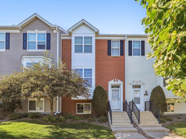 1474 Savanna Drive Shakopee MN 55379