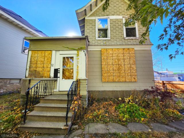 12 Oakley Avenue Saint Paul MN 55104
