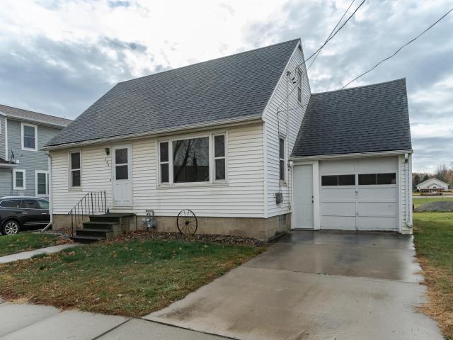 207 South Street West Concord MN 55985