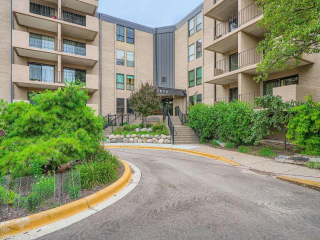 6670 Vernon Avenue S Unit 116 Edina MN 55436 - MLS# 6636979