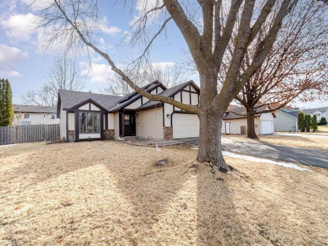 9536 Minnesota Lane N Maple Grove MN 55369 - MLS# 6644964