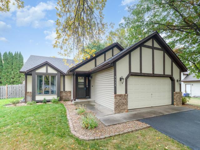 9536 Minnesota Lane N Maple Grove MN 55369 - MLS# 6644964