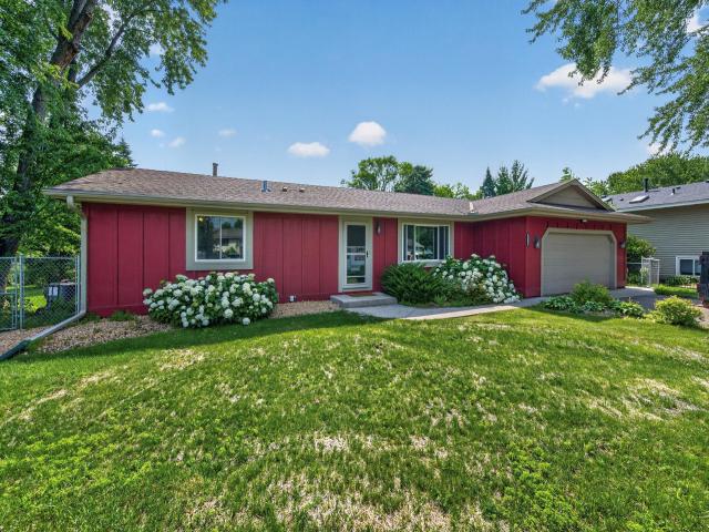 9510 Trenton Lane N Maple Grove MN 55369 - MLS# 6651536