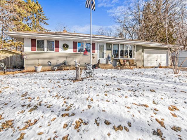 2527 Homewood Place Saint Paul MN 55110 - MLS# 6652789