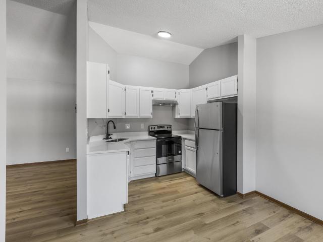 1570 Wheelock Lane Unit 301 Saint Paul MN 55117