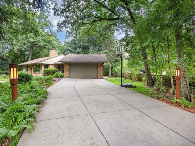 1429 Skiles Lane Saint Paul MN 55112 - MLS# 6671209