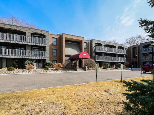 2800 Hamline Avenue N Unit 318 Saint Paul MN 55113 - MLS# 6679225