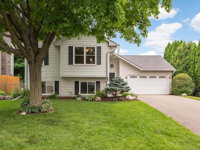 8100 Hidden Court Chanhassen MN 55317 - MLS# 6685498