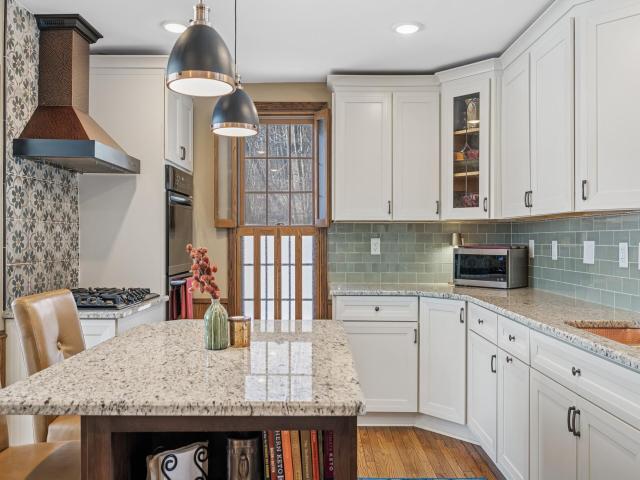 320 Myrtle Street W Stillwater MN 55082 - MLS# 6687851
