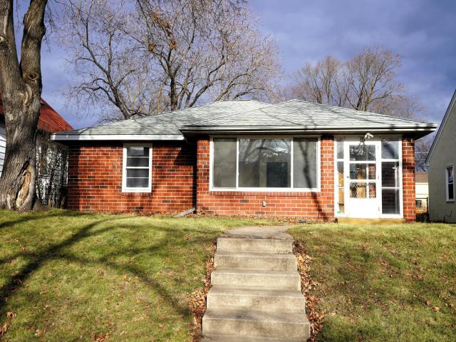 747 Nebraska Avenue E Saint Paul MN 55106 - MLS# 6692439
