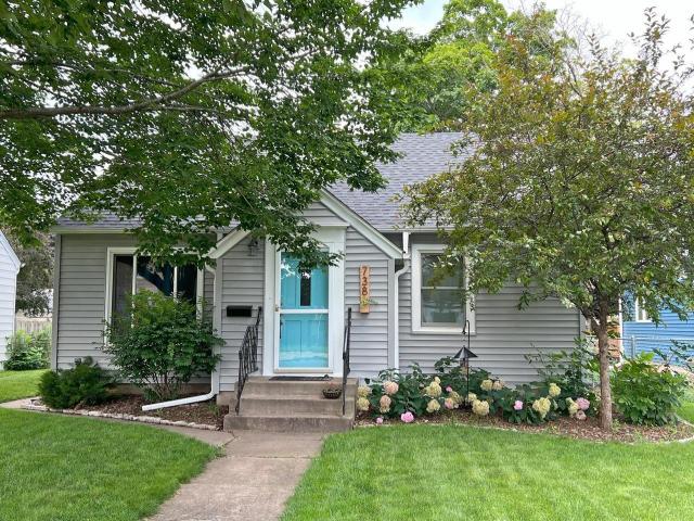 738 6th Avenue S South Saint Paul MN 55075 - MLS# 6703021